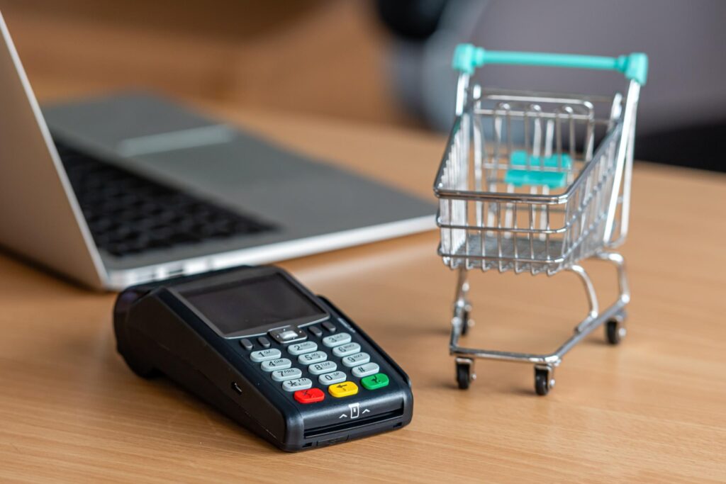 Understanding B2C E-Commerce_ How Direct-to-Consumer Models Shape Online Buying